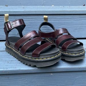 Dr. Martens Vegan BLAIRE Sandals. Size 9.